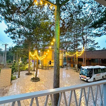 Henisi Homestay Mang Den Kon Von Kla Zewnętrze zdjęcie