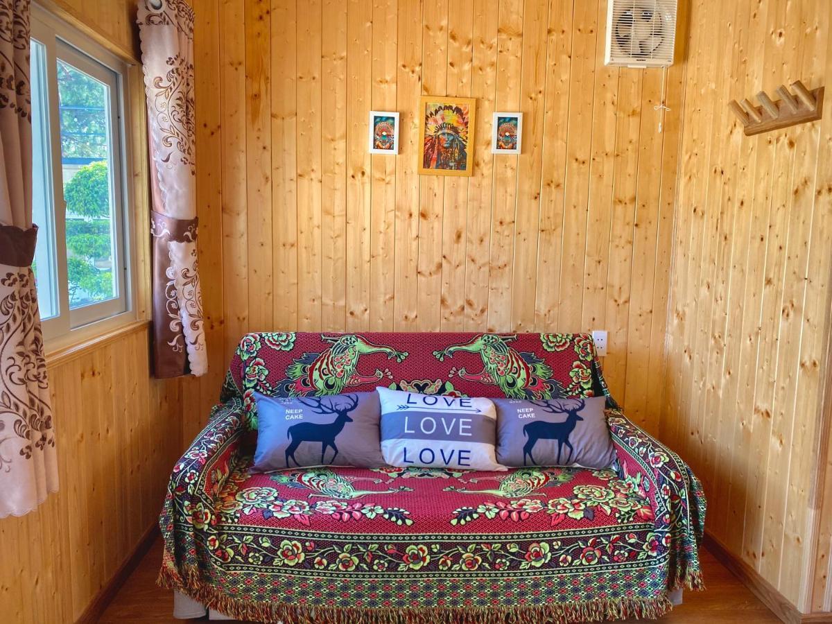 Henisi Homestay Mang Den Kon Von Kla Zewnętrze zdjęcie