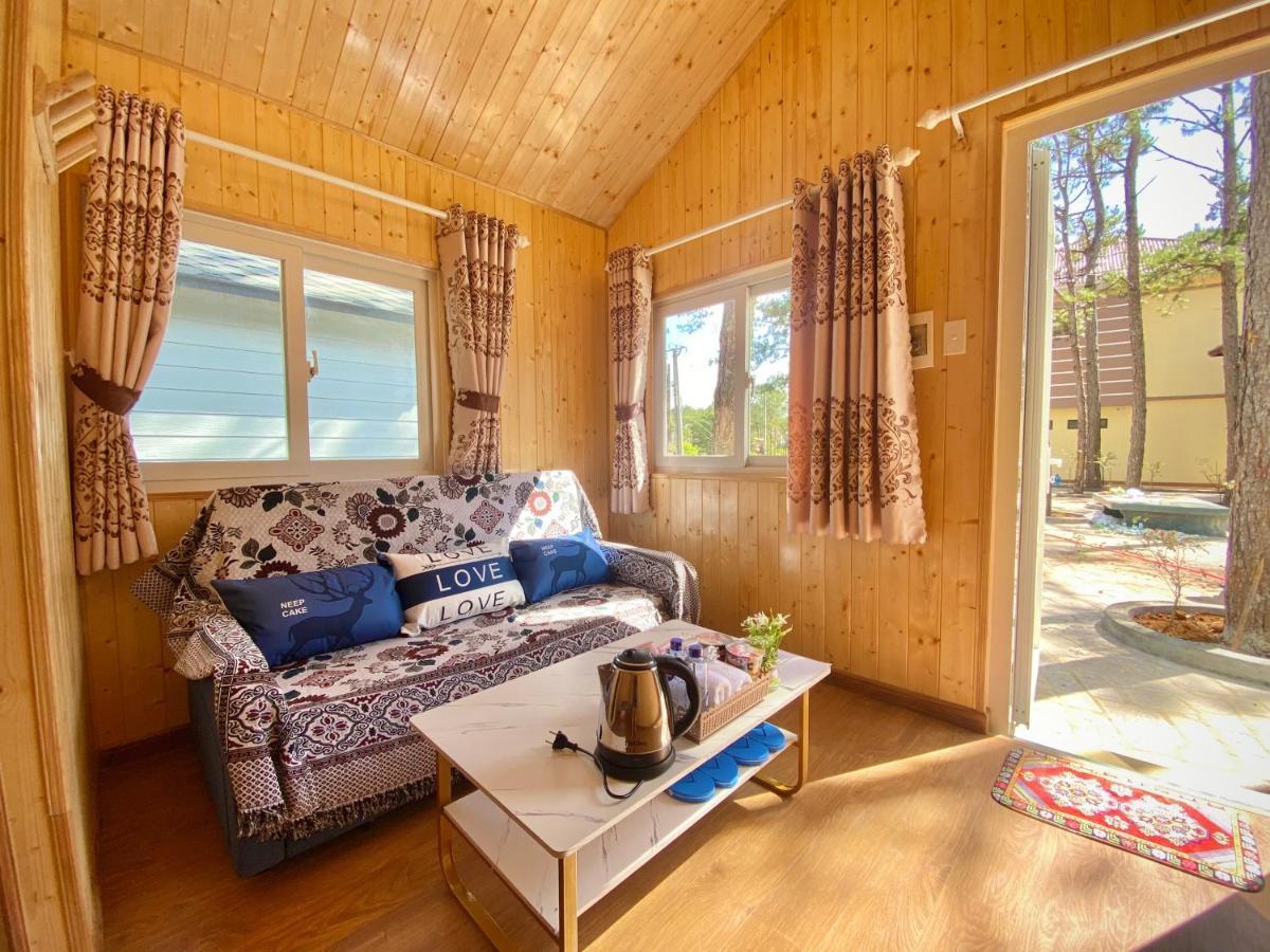 Henisi Homestay Mang Den Kon Von Kla Zewnętrze zdjęcie